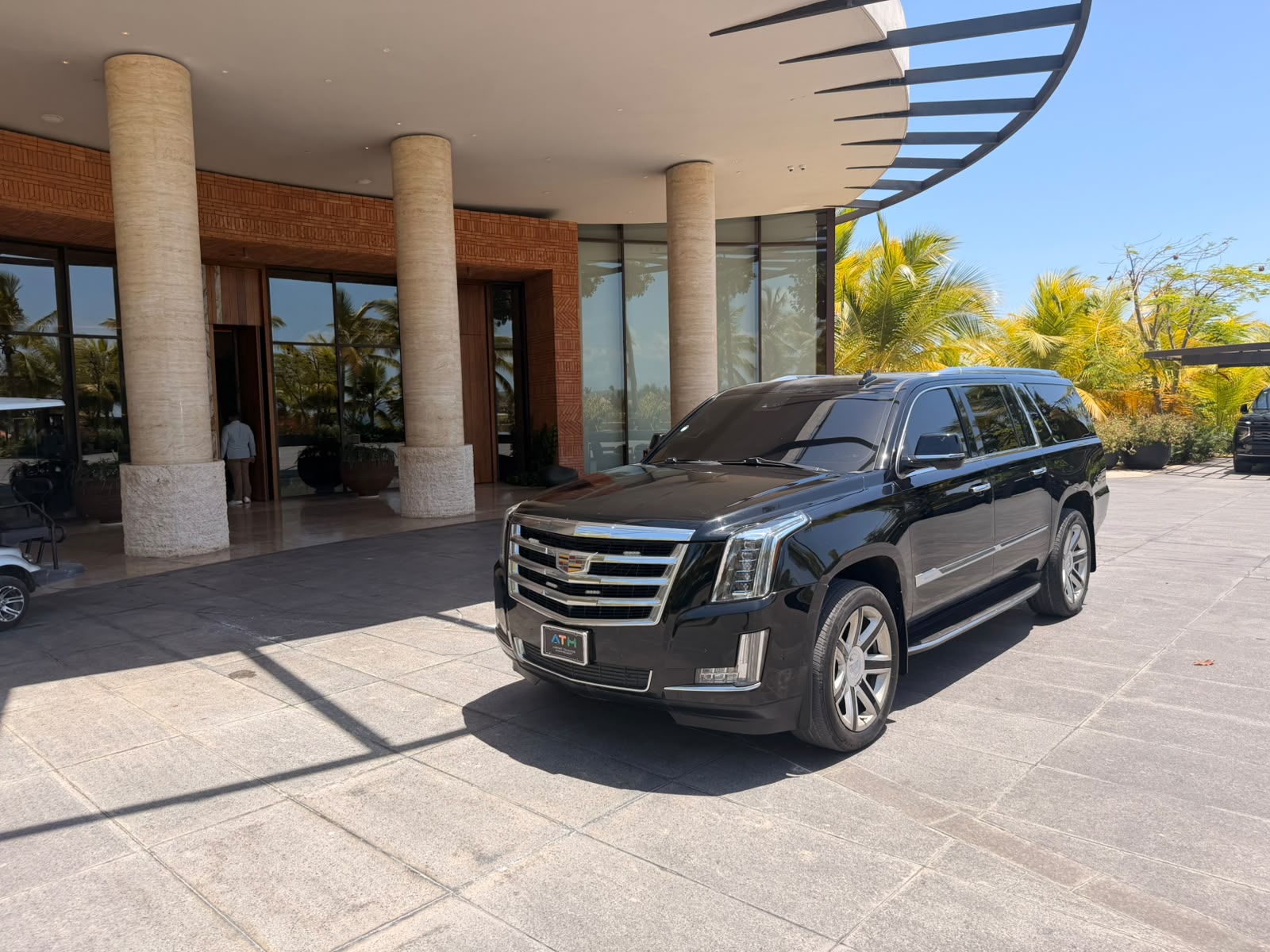 Cadillac Escalade – Luxury VIP